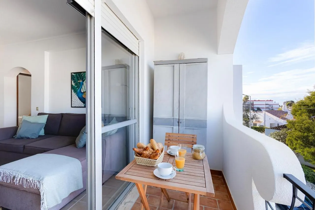Eli'S Flat 2 Bdrs Apart At The Strip Apartment Albufeira