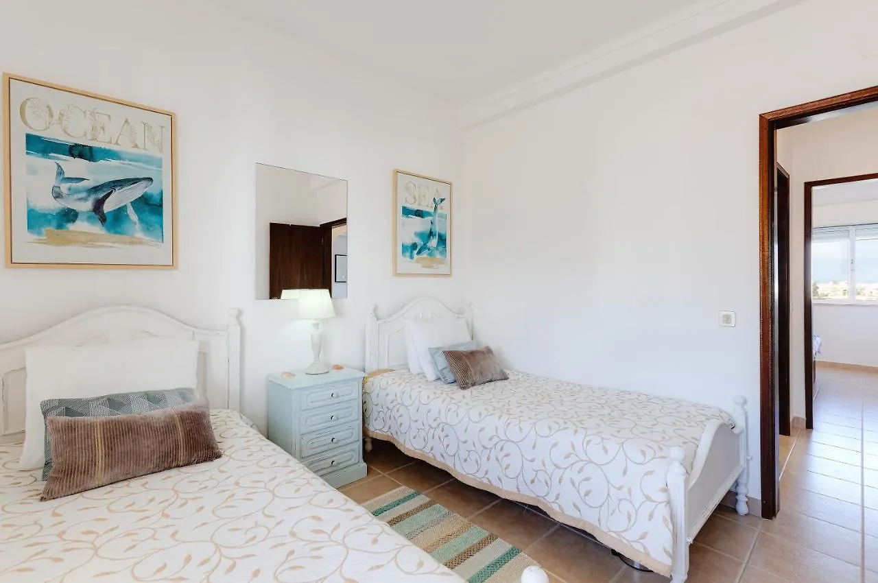 Eli'S Flat 2 Bdrs Apart At The Strip Apartment Albufeira
